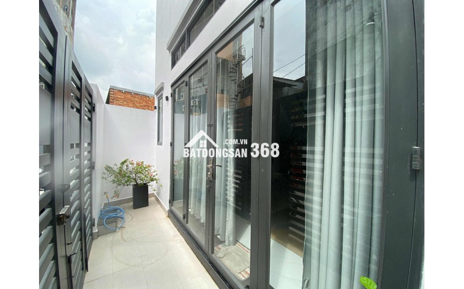 Bán nhà sát căn mặt tiền đường Tỉnh Lộ 10, DT 63m2, xây mới 1 trệt, 1 lầu